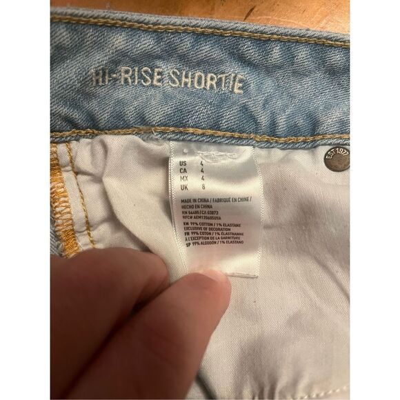 American Eagle outfitters Jean shorts size 4 ￼(1567) - Picture 3 of 3